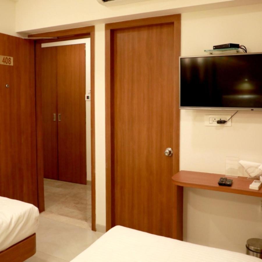 Hotel Lords, Fort Мумбаи Экстерьер фото
