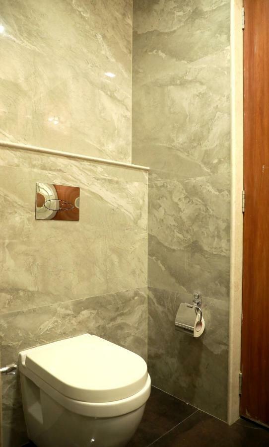 Hotel Lords, Fort Мумбаи Экстерьер фото